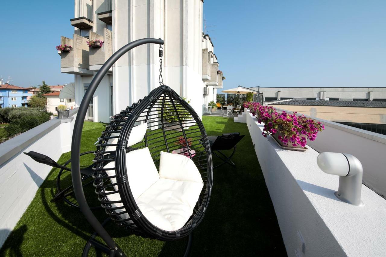 Sunseeker - 80 Mq Di Terrazzo Da Sogno Desenzano del Garda Zewnętrze zdjęcie